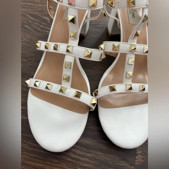 ROCKSTUD ANKLE STRAP SANDAL 60 MM - Picture 8 of 15